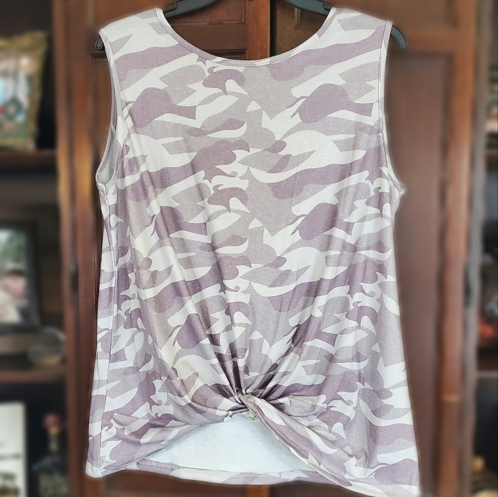 Graphic tank top